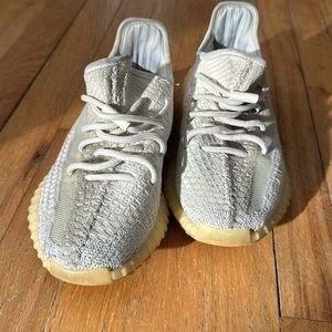 Used Yeezys labeled in size 6.5 men’s but fits women’s 7.5 in good condition.